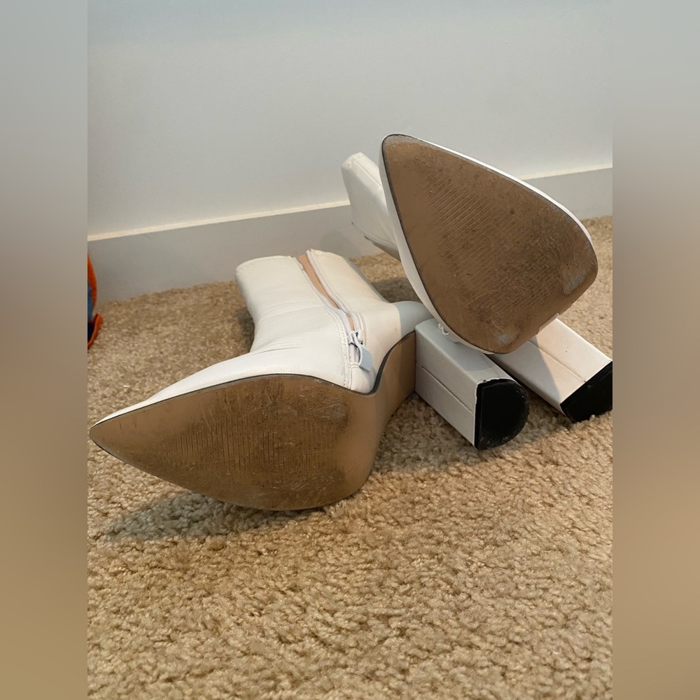 White Heeled Boots - Picture 4 of 4